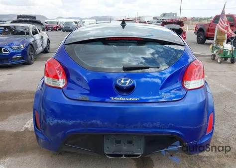 2012 Hyundai Veloster Base W/Gray z USA, uszkodzony, nr VIN KMHTC6AD8CU067589